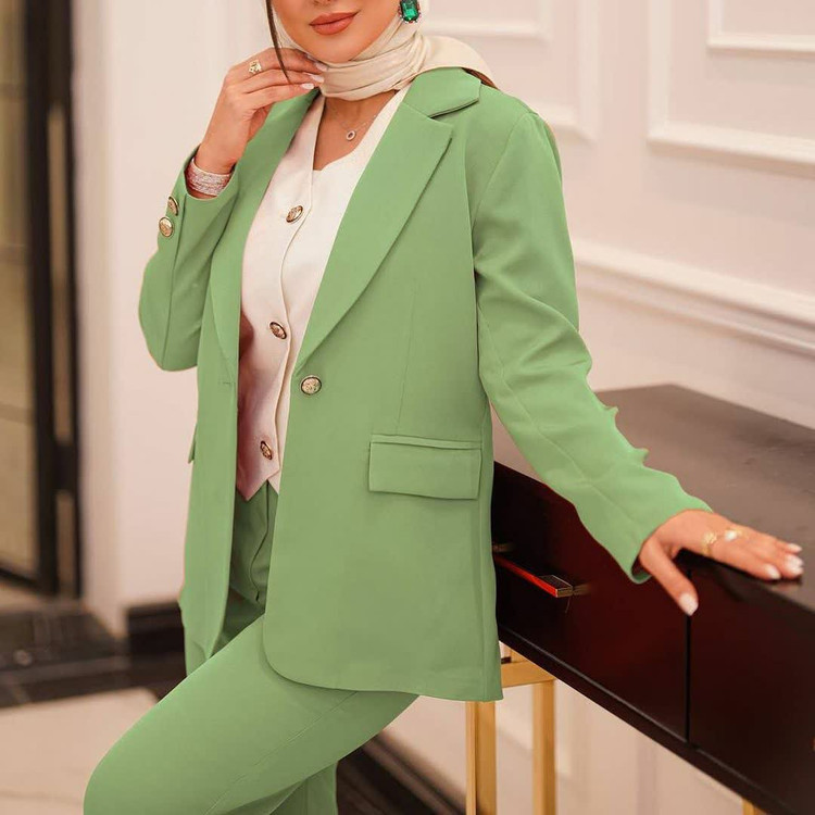 سه تیکه زنانه خوش رنگ و زیبا 0235 کالکشن شیک پوشان